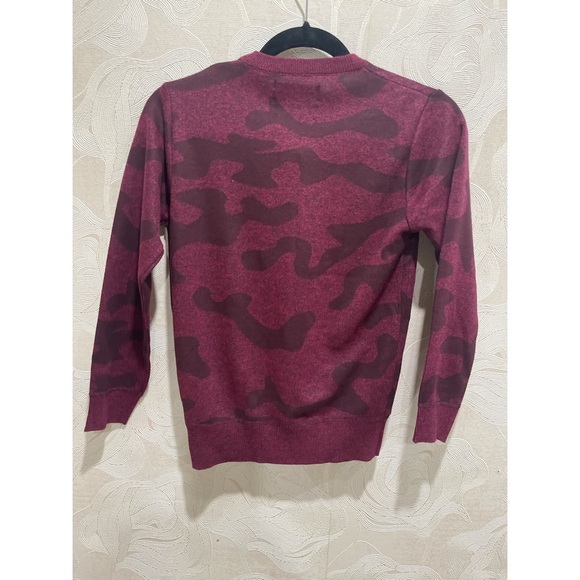 0380 NEW BOYS BURGUNDY CAMO LONG SLEEVE SWEATER - Picture 8 of 10